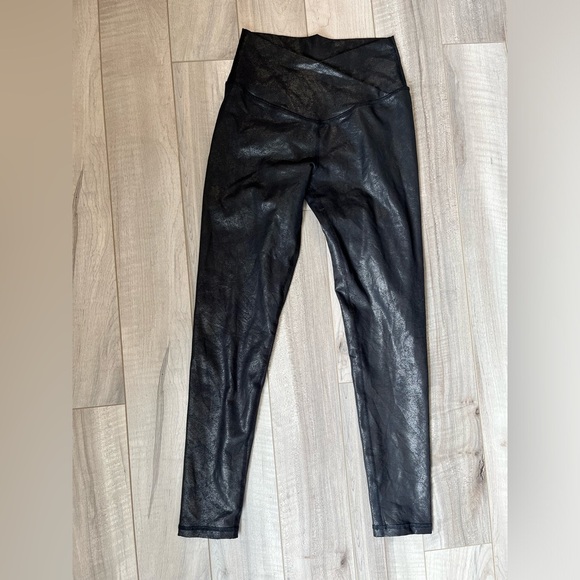 Offline By Aerie Crossover Waist Crackle Leggings - Picture 2 of 4